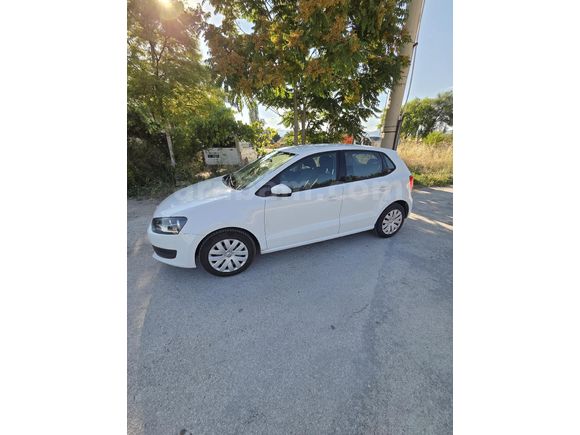 Sahibinden Volkswagen Polo 1.6 TDi Comfortline Otomatik 2013 Model  96.550 km Beyaz