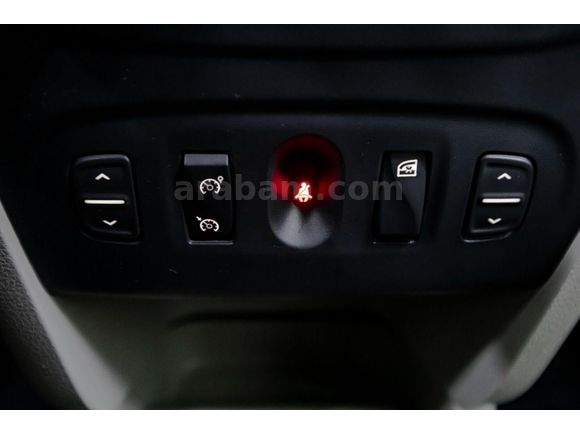 Sahibinden Renault Symbol 0.9 Turbo Touch 2013 Model  145.000 km Siyah