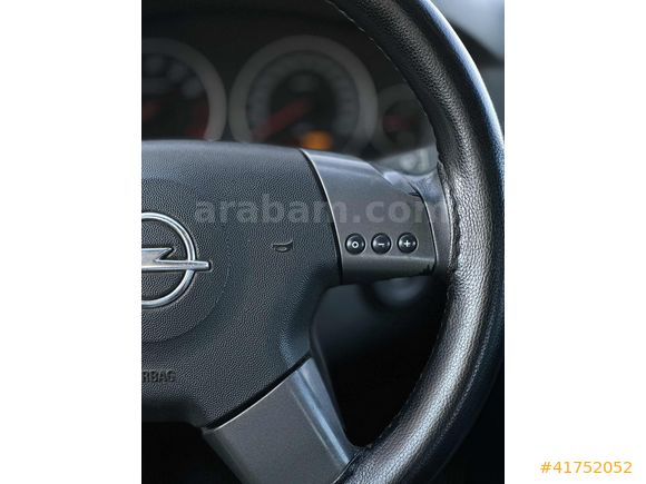 2004 VECTRA 1.6 ELEGANCE DEĞİŞENSİZ KAYITSIZ 4 PARÇA BOYALI