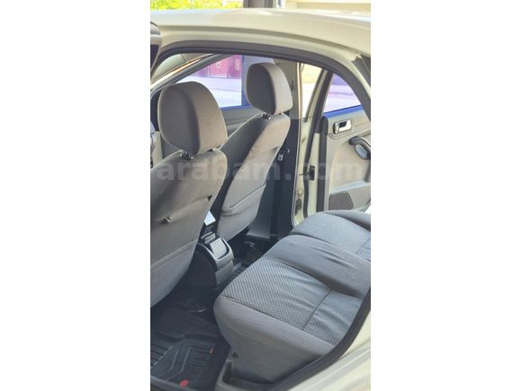 Sahibinden Ford Focus 1.6 Trend 2006 Model