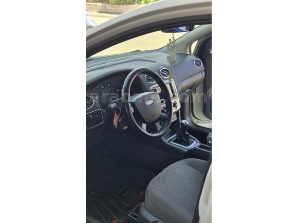 Sahibinden Ford Focus 1.6 Trend 2006 Model