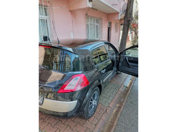 Sahibinden Renault Megane 1.4 Authentique 2006 Model