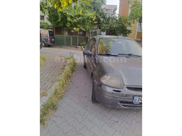 Sahibinden Renault Clio 1.4 RNA 2001 Model