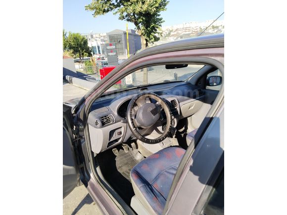 Sahibinden Renault Clio 1.4 RNA 2001 Model