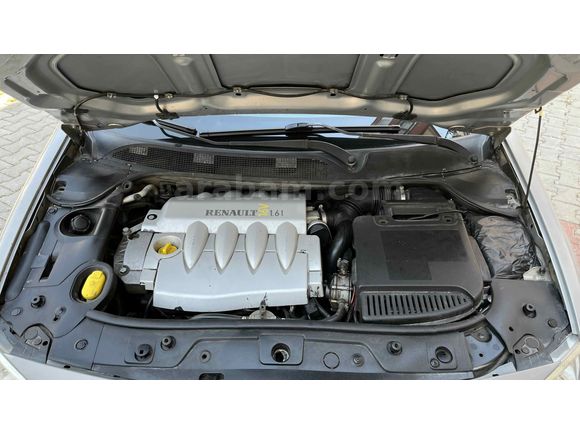 Sahibinden Renault Megane 1.6 Authentique 2004 Model 