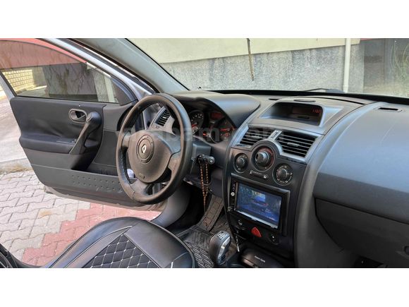 Sahibinden Renault Megane 1.6 Authentique 2004 Model 