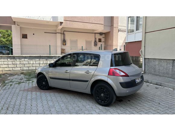 Sahibinden Renault Megane 1.6 Authentique 2004 Model 