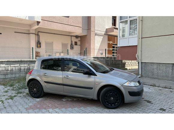 Sahibinden Renault Megane 1.6 Authentique 2004 Model 