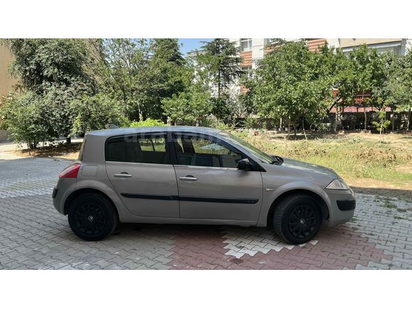 Sahibinden Renault Megane 1.6 Authentique 2004 Model 