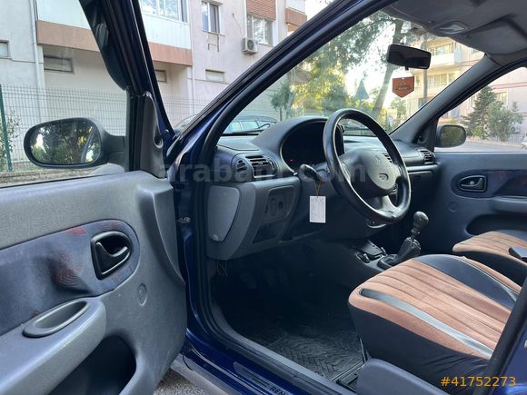 2001 165.000 KM BENZİNLİ CLİO 1.4 RNA