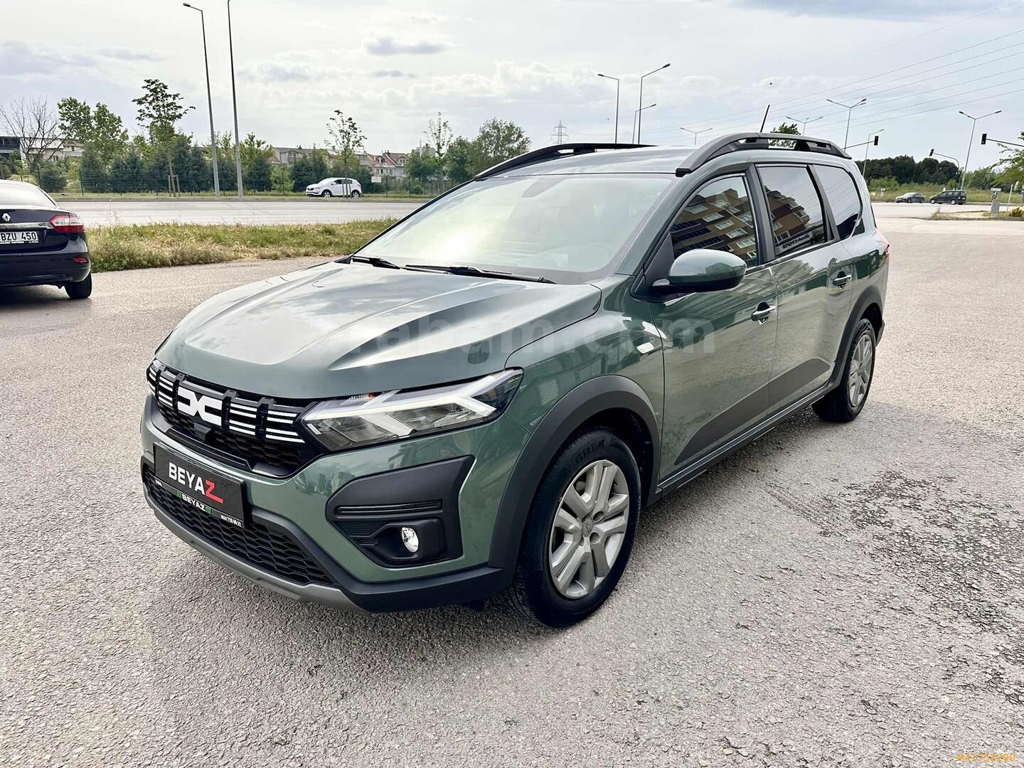 Galeriden Dacia Jogger 1.0 TCe Expression 2023 Model Bursa 56.000 km Yeşil 1