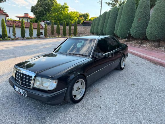 SAHİBİNDEN W124 OTOMATİK 200E MASRAFSIZ