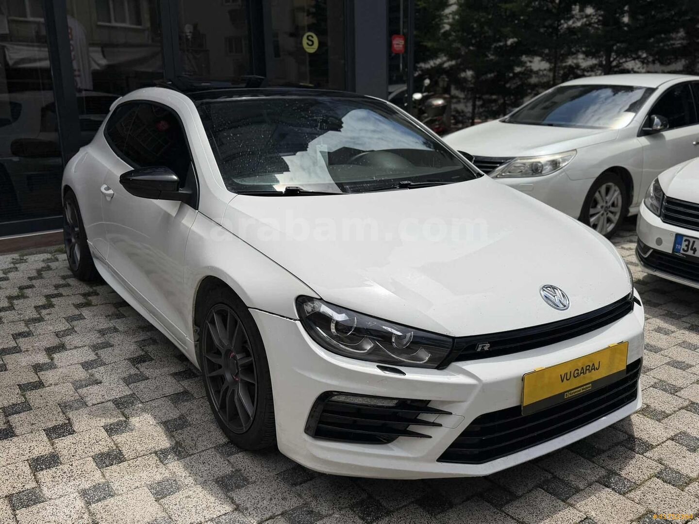 Galeriden Volkswagen Scirocco 1.4 TSi Sportline 2013 Model İstanbul 271.000 km Beyaz 3