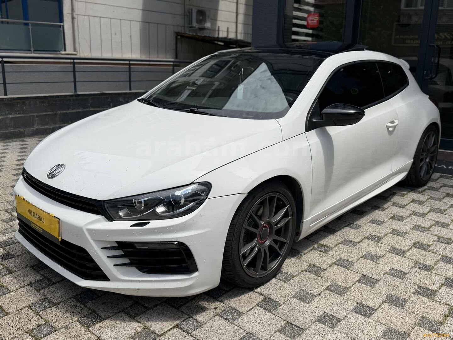 Galeriden Volkswagen Scirocco 1.4 TSi Sportline 2013 Model İstanbul 271.000 km Beyaz 5