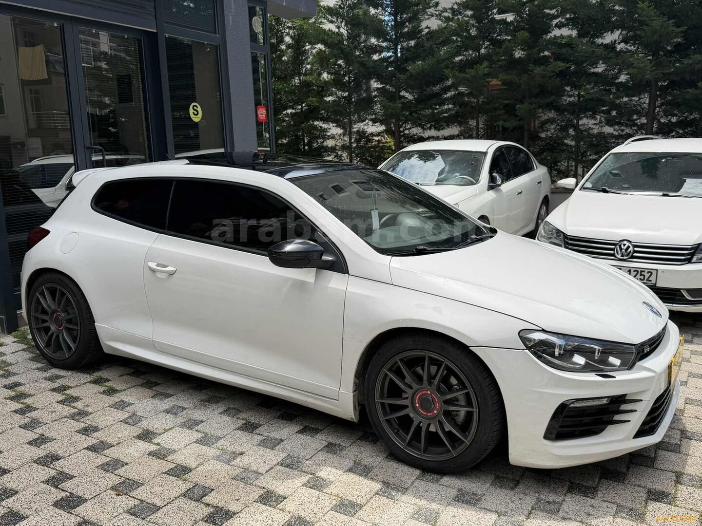 Galeriden Volkswagen Scirocco 1.4 TSi Sportline 2013 Model İstanbul 271.000 km Beyaz 2