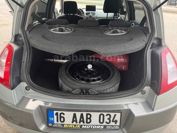 Sahibinden Renault Megane 1.6 Dynamique 2005 Model 