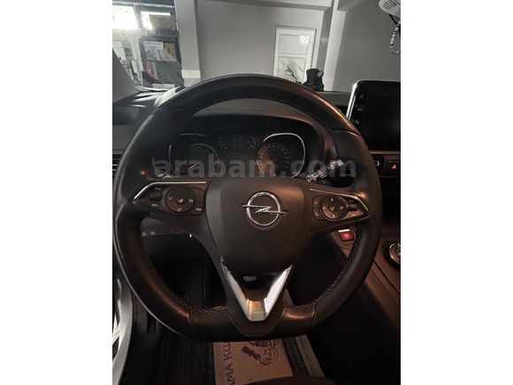 Sahibinden Ekstralı Opel Combo 1.5 CDTI Ultimate 2023  