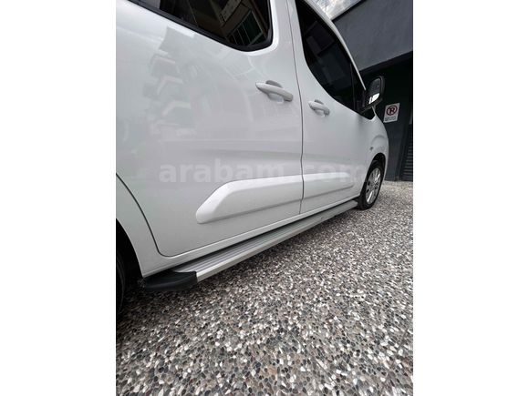 Sahibinden Ekstralı Opel Combo 1.5 CDTI Ultimate 2023  