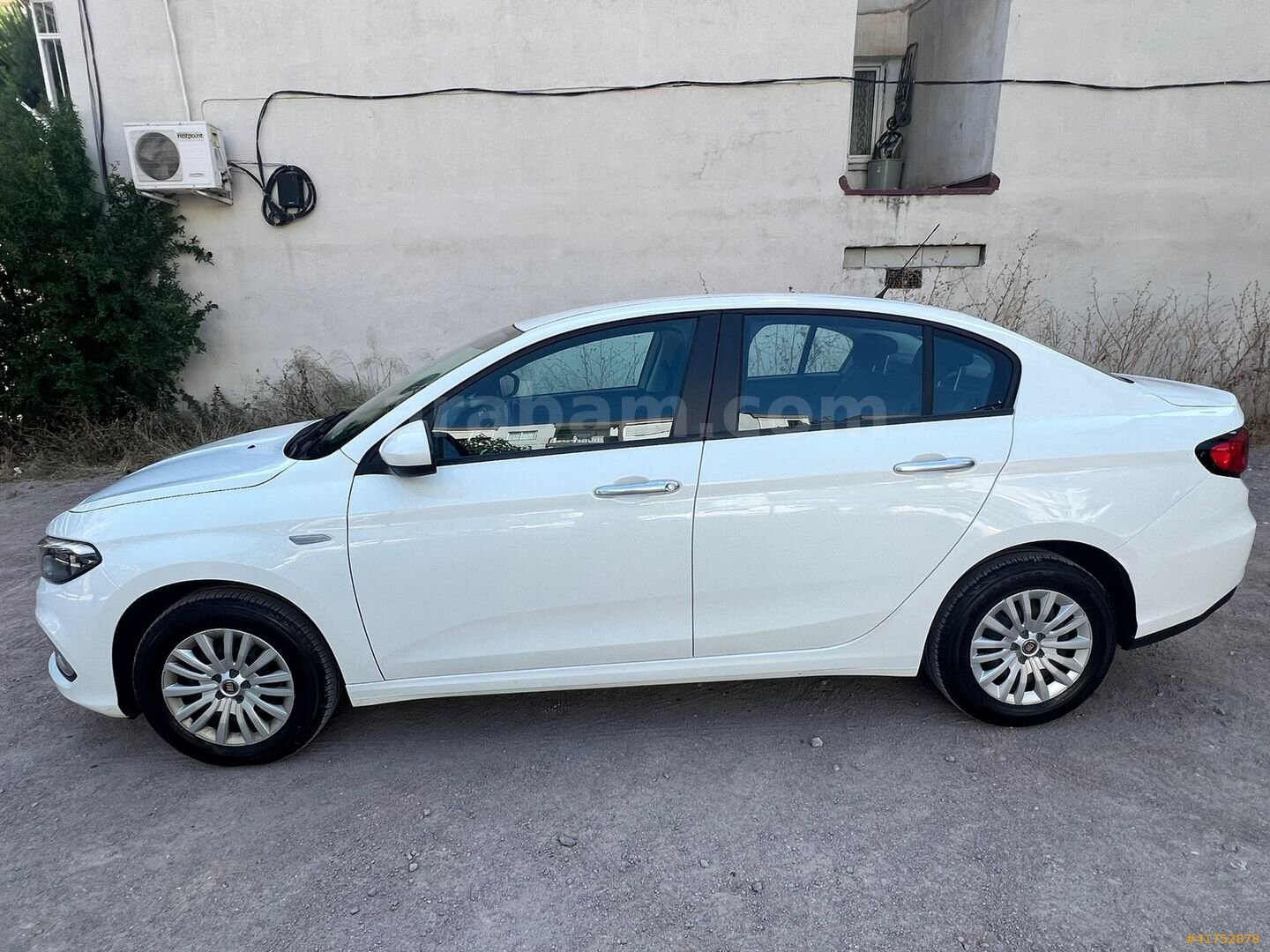 Galeriden Fiat Egea 1.4 Fire Easy 2024 Model İzmir 34.500 km Beyaz 4
