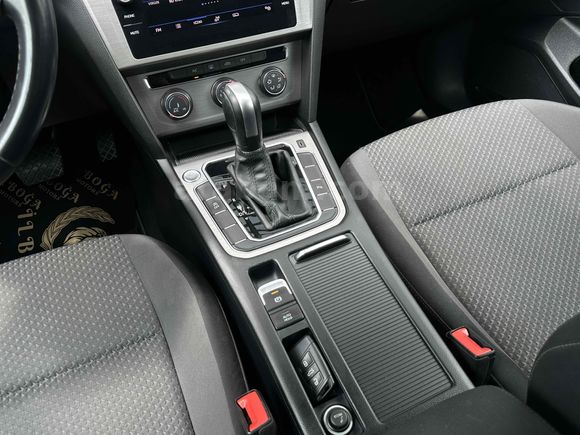 Galeriden Volkswagen Passat 1.6 TDi BlueMotion Impression 2019 Model İzmir