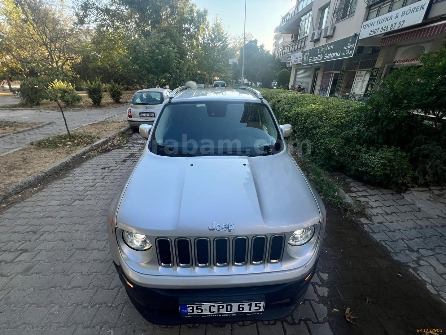 Galeriden Jeep Renegade 1.4 MultiAir Limited 2016 Model İzmir 76.000 km Gri 3