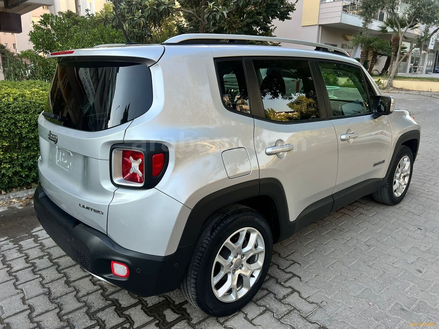 Galeriden Jeep Renegade 1.4 MultiAir Limited 2016 Model İzmir 76.000 km Gri 7