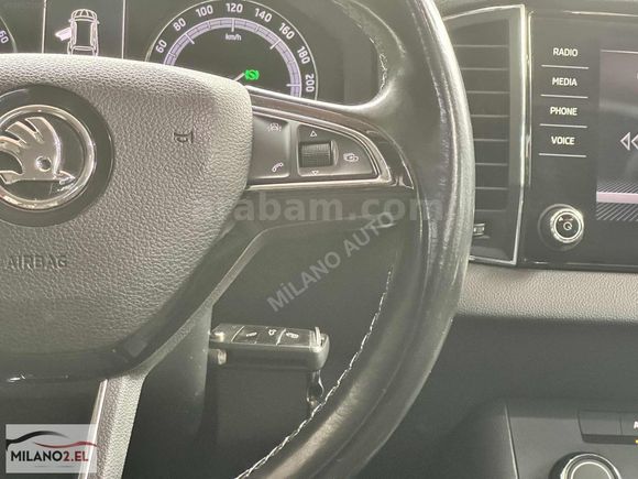 MİLANO 2.ELDEN KAROQ OTOMATİK+CAM TAVAN+ANDROİD EKRAN