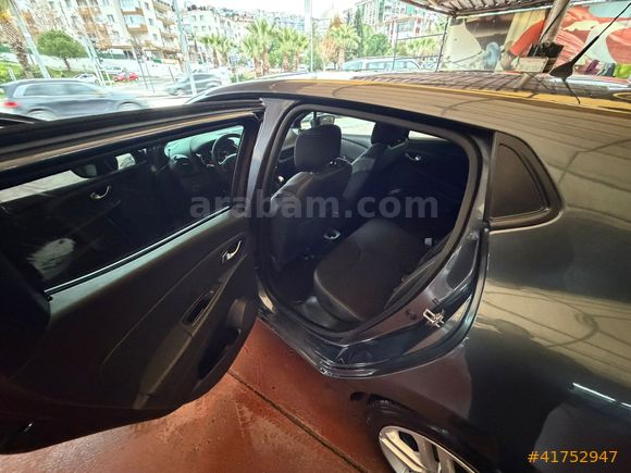 2020 CLIO 0.9TCE TOUCH PLUS(EKSTRALI)DEĞİŞENSİZ OTOSOR 36Ay2,49