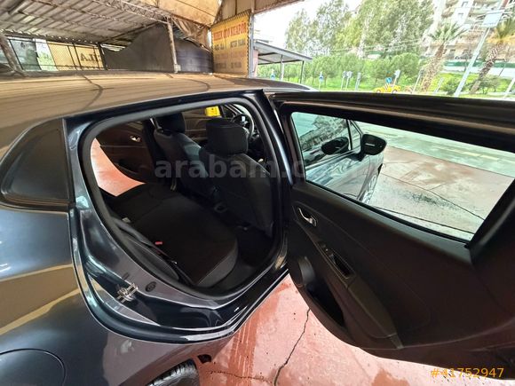 2020 CLIO 0.9TCE TOUCH PLUS(EKSTRALI)DEĞİŞENSİZ OTOSOR 36Ay2,49