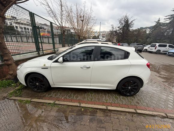 Değişensiz Orjinal Km Bakımlı Guiletta