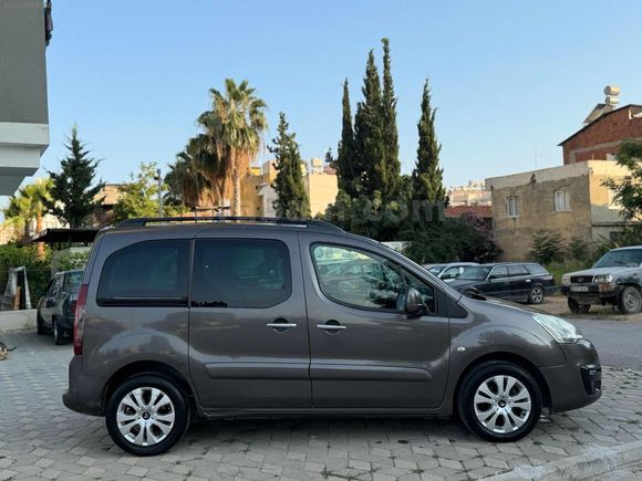 Çok temiz bakımlı Berlingo km 162.000