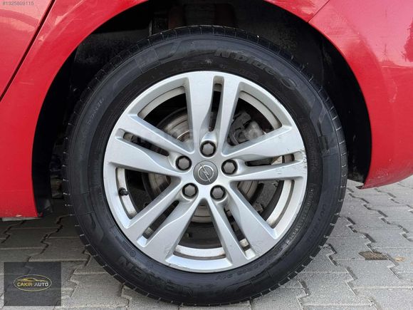 ÇAKIR AUTO'DAN OTOMATİK ASTRA 1.4 T ENJOY