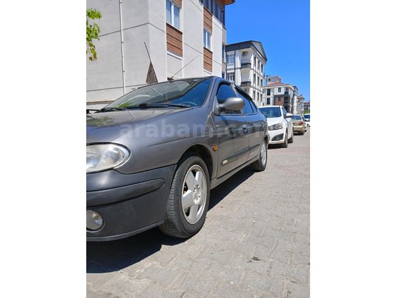 Sahibinden Renault Megane 1.6 RXi 2001 Model