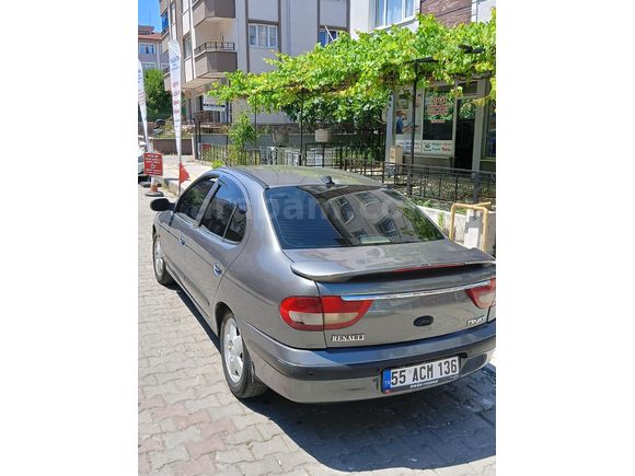 Sahibinden Renault Megane 1.6 RXi 2001 Model