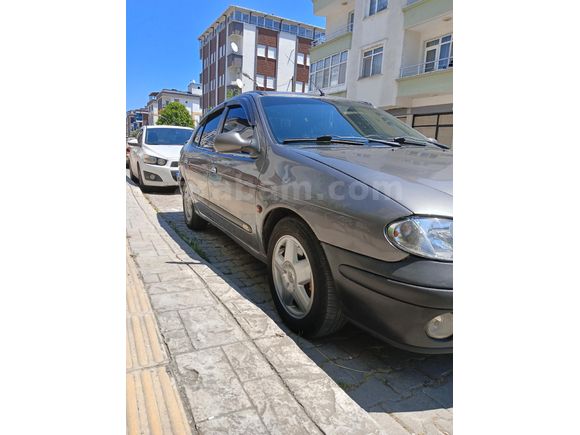 Sahibinden Renault Megane 1.6 RXi 2001 Model