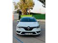 84 BİNDE HATASIZ BOYASIZ TRAMERSİZ TESLA EKRANLI MEGANE 4