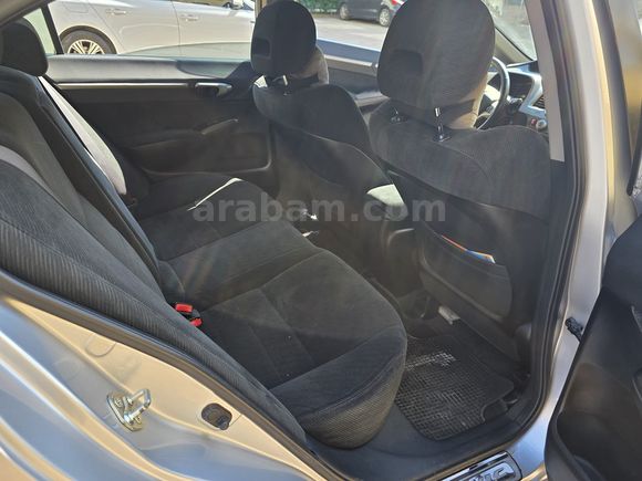 Sahibinden Honda Civic 1.6i VTEC Premium 2010 Model 