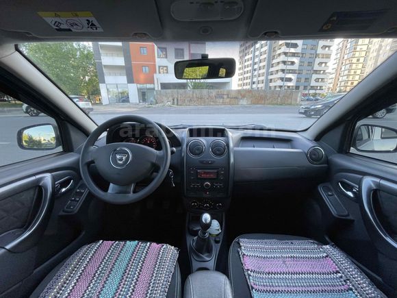 2014 DACIA DUSTER İLK SAHİBİNDEN  LAUREATE PAKET ORJİNAL 147 BİNDE TAKAS OLUR 