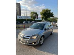 Öğretmenden Opel Astra 1.6 Essentia 2010 Model 252.000Gri (metalik)