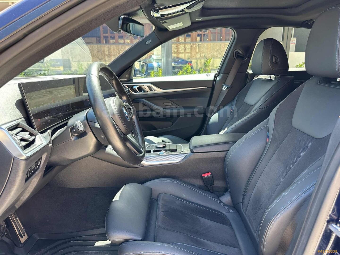 Galeriden BMW i Serisi i4 eDrive 40 M Sport 2023 Model Bursa 38.500 km Lacivert 6