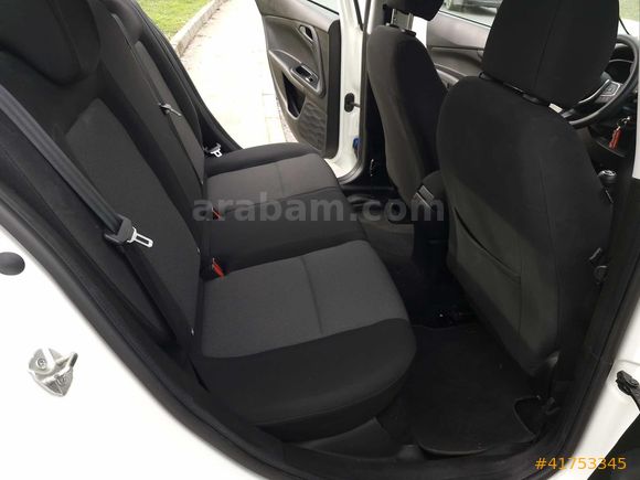 2024 %20 FATURALI FİAT EGEA 1.4 EASY GSR Lİ