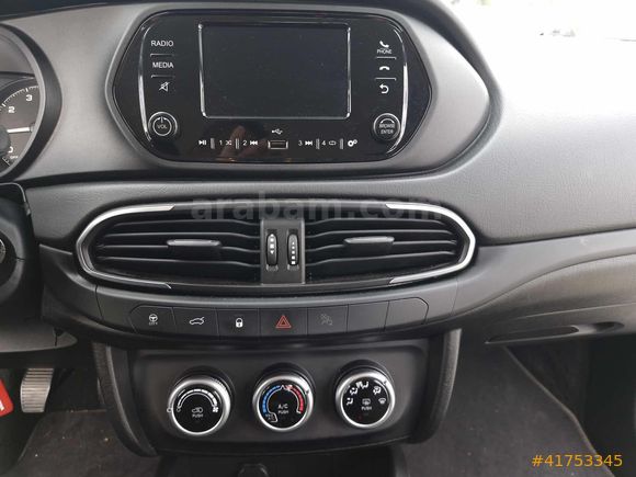 2024 %20 FATURALI FİAT EGEA 1.4 EASY GSR Lİ