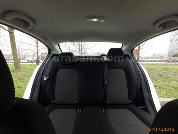 2024 %20 FATURALI FİAT EGEA 1.4 EASY GSR Lİ