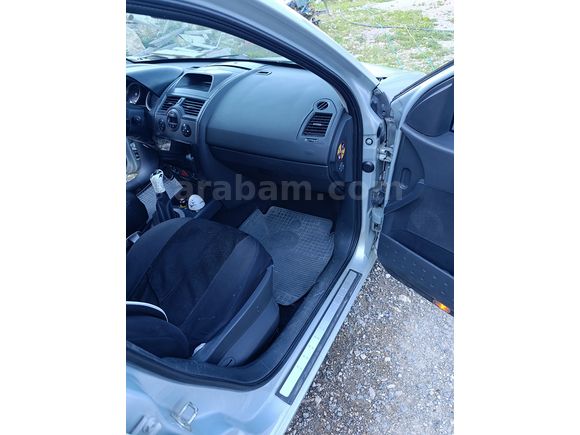 Sahibinden Renault Megane 1.6 Dynamique 2004 Model