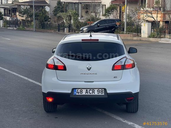 2015_MODEL_HATASIZ_OTOMATİK_125 BIN KM'DE