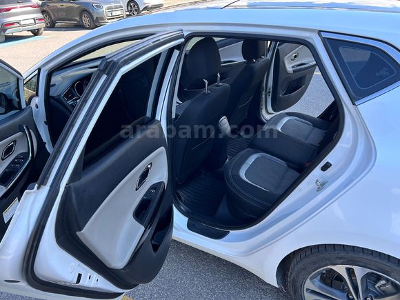 Sahibinden Kia Ceed 1.6 CRDi Concept Plus 2015 Model Sakarya