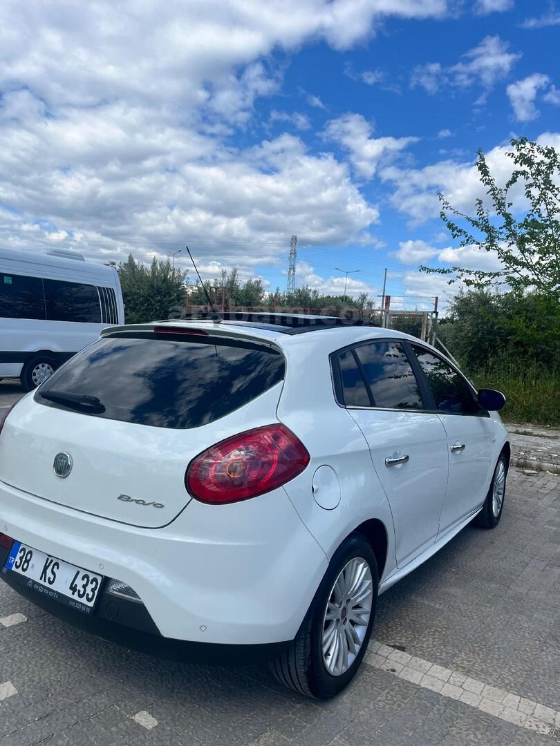 Sahibinden Fiat Bravo 1.6 Mjet Emotion 2010 Model Antalya 245.200 km Beyaz 4