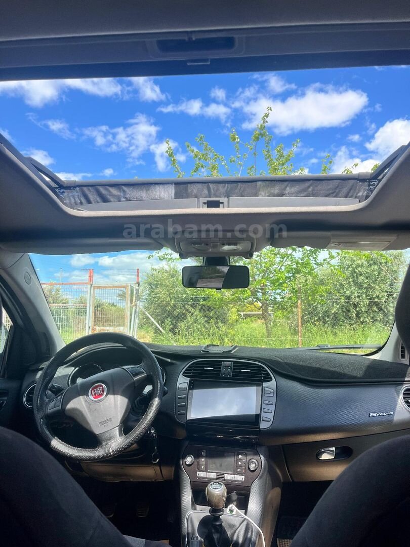 Sahibinden Fiat Bravo 1.6 Mjet Emotion 2010 Model Antalya 245.200 km Beyaz 2