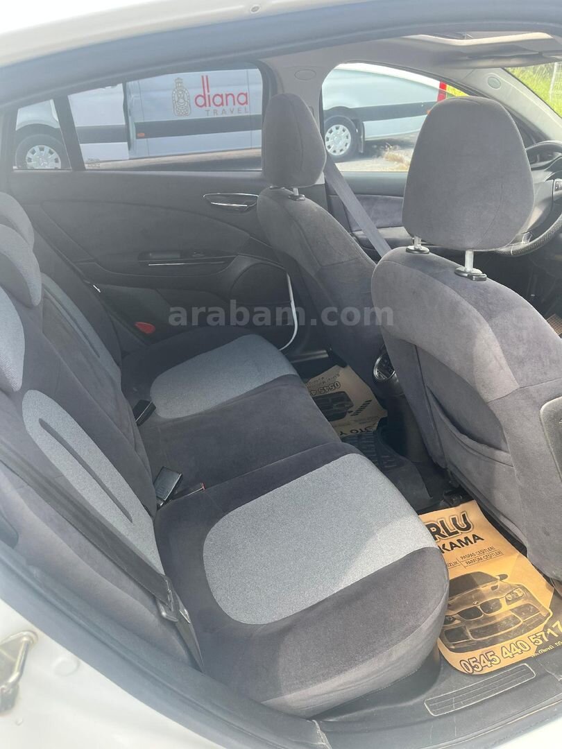 Sahibinden Fiat Bravo 1.6 Mjet Emotion 2010 Model Antalya 245.200 km Beyaz 3