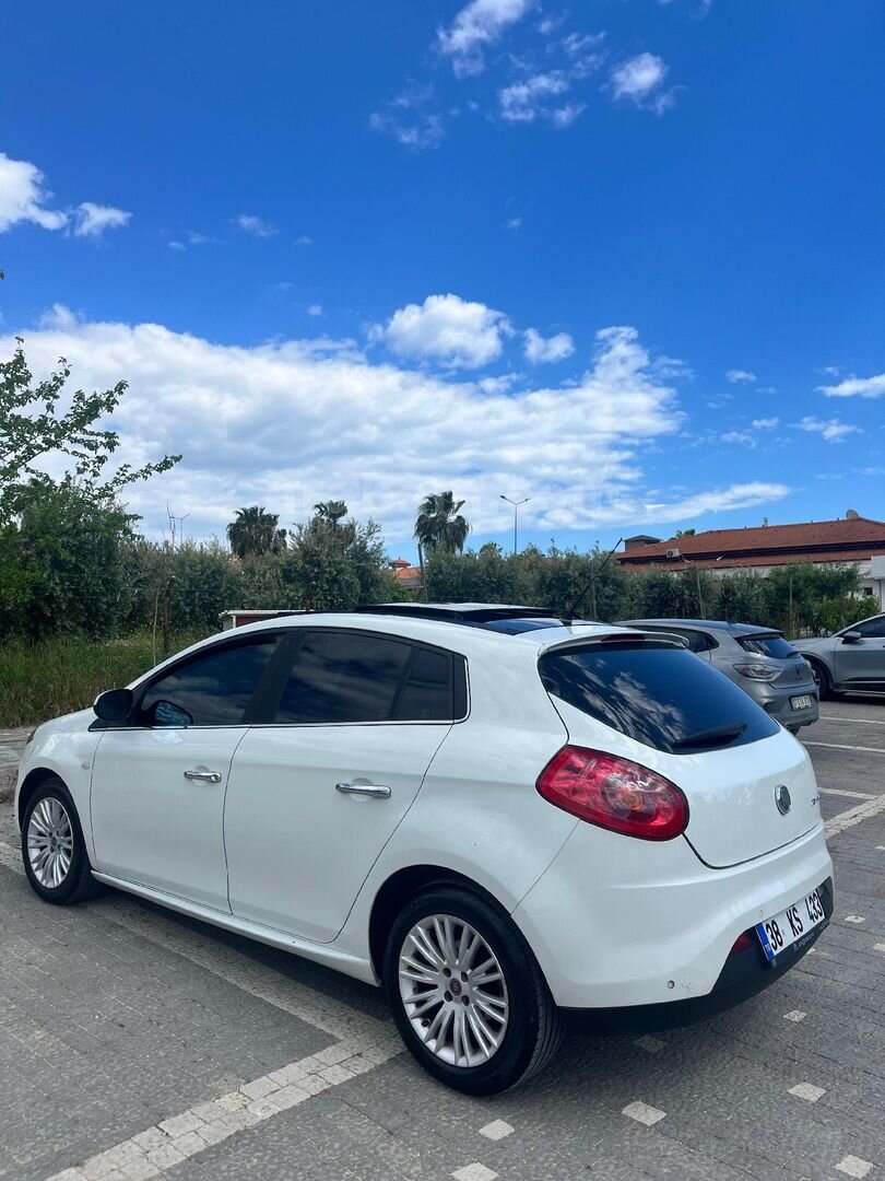Sahibinden Fiat Bravo 1.6 Mjet Emotion 2010 Model Antalya 245.200 km Beyaz 7